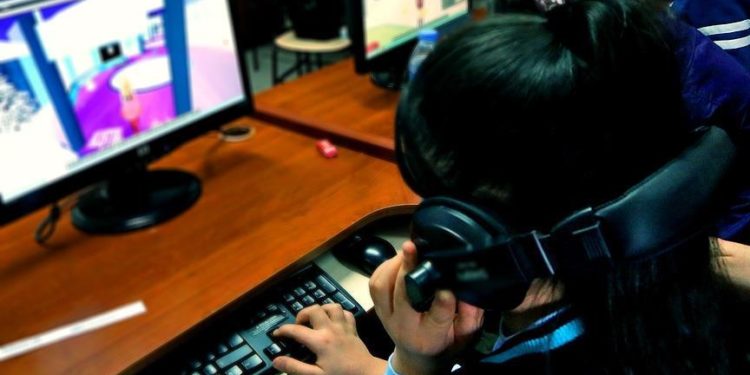 Sanal ortamda oynanan oyunlar çocuklarda gerçeklik duygusunu ortadan kaldırabiliyor