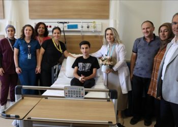 Su içerken bile zorlanıyordu, Eskişehir’de uygulanan tedaviyle 10 yıl sonra sağlığına kavuştu