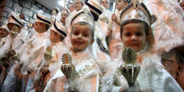 Sünnet için “çocuğun yaşına dikkat edilmesi” önerisi