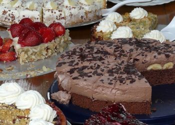 Türk Böbrek Vakfı sıcak havada şekerli ve gazlı soğuk içeceklere karşı uyardı