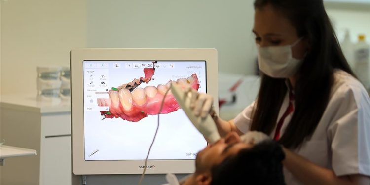Diş hekimliğinde dijital dönüşüm hastalara konforlu tedavi sunuyor