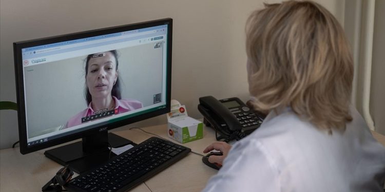 Kanser hastaları için “uzaktan görüntülü muayene” dönemi