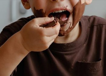 “Çocukların ağız ve diş sağlığı için paketli ürün tüketimi sınırlanmalı” tavsiyesi