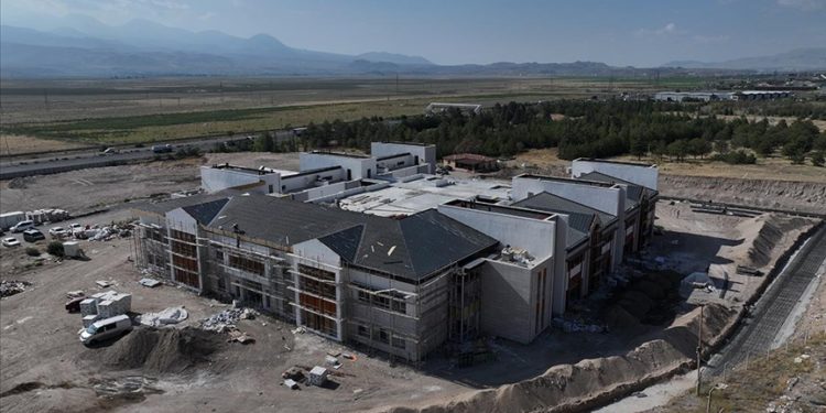 Kayseri’de bağımlıların tedavisi için hayırseverlerin katkısıyla merkez kuruluyor