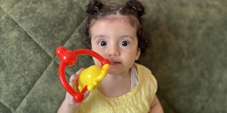 Mersin'de 9 aylık Ela'nın kalbindeki delik ameliyatsız anjiyo yöntemiyle kapatıldı