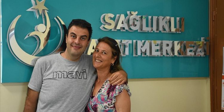 Otizmli Enver Taha Sağlıklı Hayat Merkezi’nde 47 kilo verdi