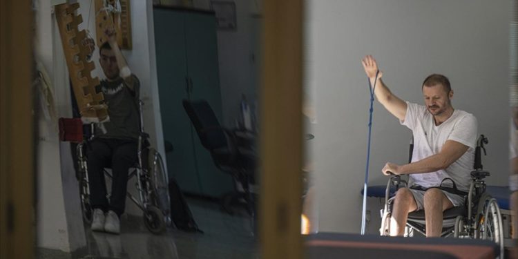 Dünyada 15 milyondan fazla kişi omurilik hasarıyla yaşıyor