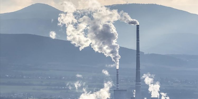 Dünyadaki metan salınımının yaklaşık üçte ikisi insan aktivitelerinden kaynaklanıyor