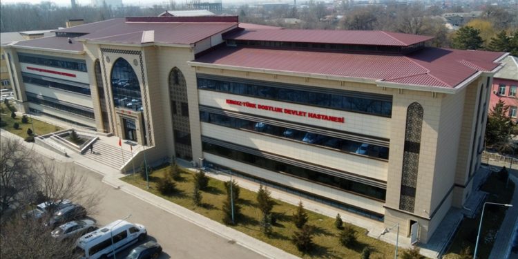 Bişkek'teki Kırgız-Türk Dostluk Devlet Hastanesine Cumhurbaşkanı Recep Tayyip Erdoğan'ın adı verildi