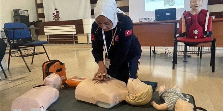 İlk yardımda doğru bilinen yanlışlar risk taşıyor