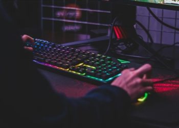 Dijital bağımlılık hem fiziksel hem de ruhsal sağlığı olumsuz etkiliyor