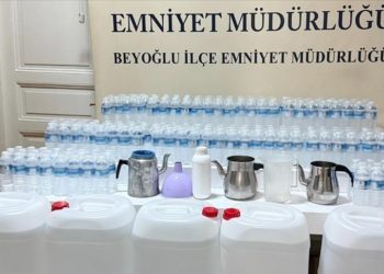 Metil alkolden yapılan yarım çay bardağı içkiyi tüketmek bile ölümle sonuçlanabilir