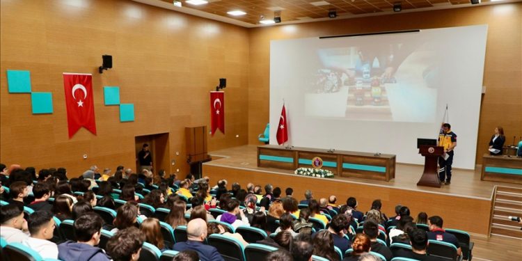 Ordu'da 112 Acil Çağrı Merkezine gelen çağrıların yüzde 67'si asılsız çıktı