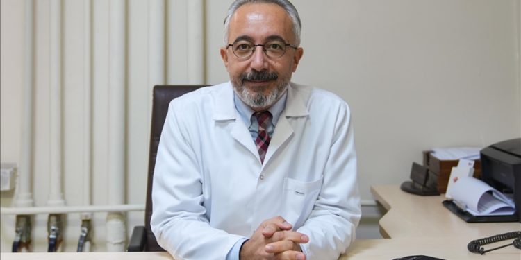 Sosyal medyanın gizli tehlikesi “Beyin çürümesi” en çok çocuk ve ergenleri etkiliyor